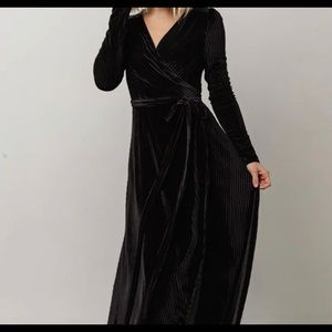 New with tags Baltic Born Jada Ribbed Velvet Wrap Dress